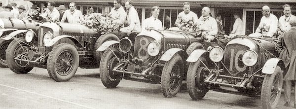 Trois des quatre Bentley Blower engagée lors des 24 heures du Mans de 1929. La numéro 8, emmenée à la quatrième place par le britannique Frank Clement et le français Jean Chassagne, est le modèle qui appartient aujourd'hui à Ralph Lauren.