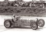 Tazio Nuvolari à bord d'une Bugatti 59 Grand Prix