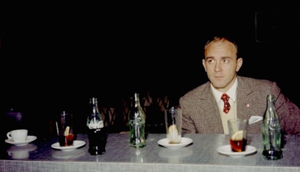 Alfredo Di Stéfano, au bar, tranquille.