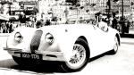 Van Johnson et sa Jaguar XK 120 blanche