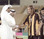 Claudio Caniggia officialisant sont arrivée au Qatar SC à l'été 2003