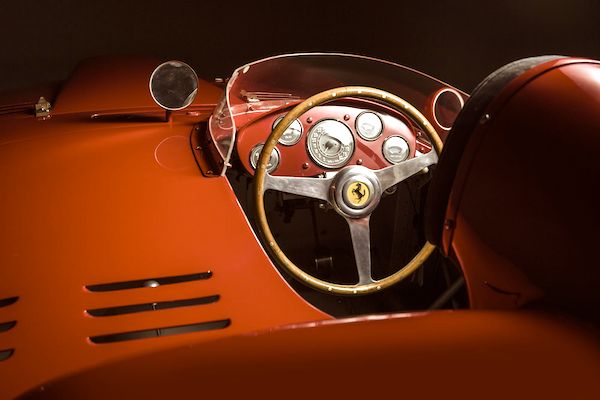 Cockpit de la Ferrari 375 Plus