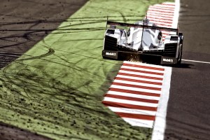 Audi R18 e-tron Quattro numéro 7 qui sera pilotée par Marcel Fässler, André Lotterer et le français Benoît Tréluyer.