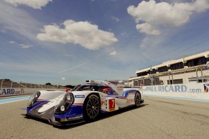 La Toyota TS040 Hybrid numéro 1 d'Anthony Davidson, Sébastien Buemi et Kazuki Nakajima.
