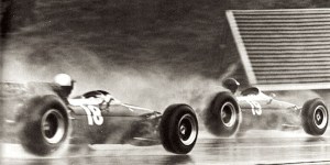 Jochen Rindt, sa Cooper T81 à moteur Maserati lors du fameux grand prix de Spa 1966