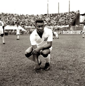 Pelé a passé l'essentiel de sa carrière au Santos FC.