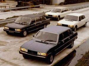 En 1978, Heuliez présente la version rallongée de la 604 qui sera produite en une grosse centaine d'exemplaires, destinés en grande partie à des hommes politiques et dirigeants de sociétés