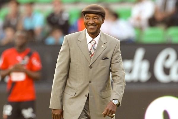 Le Stade Rennais a rendu hommage à de multiples reprises à son attaquant fétiche, en prêtant son nom à un de ses salons notamment