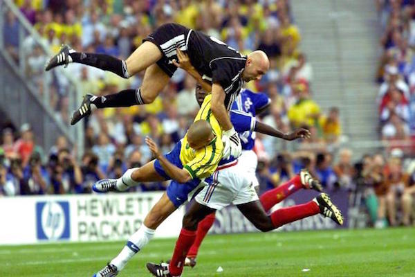 L'un des moments forts de cette finale, traduisant la suprématie française sur la Seleçao.